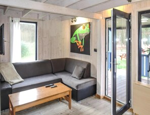 Classic House, 3 Bedrooms | Ruang tamu