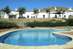 Exterior - Cave House With Private Terrace on a Small Complex (Guadix)