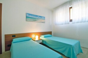 4 chambres, ameublement personnalisé, draps fournis