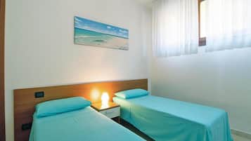 4 bedrooms, individually furnished, bed sheets