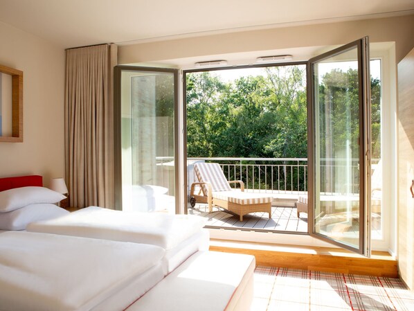 4 chambres, ameublement personnalisé, draps fournis