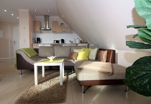 Apartamento elite, 3 quartos | Sala de estar