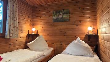 Comfort House, 2 Bedrooms | 13 bedrooms, individually furnished, bed sheets