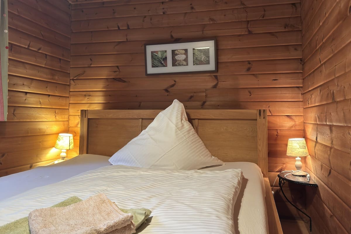 Casa Luxury, 2 camere da letto | 13 camere, con arredamento individuale, lenzuola