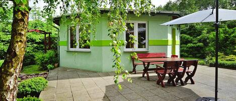 Comfort House, 3 Bedrooms | Outdoor dining