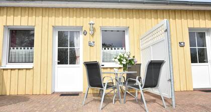 Charmante Ferienwohnung mit Garten in Wiek