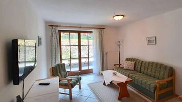 Classic Apartment, 2 Bedrooms | Living room | DVD player