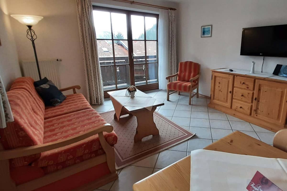 Romantic Apartment, 2 Bedrooms | Living room | DVD player