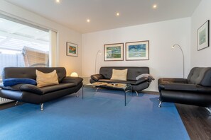 Deluxe Apartment, 2 Bedrooms | Living room | DVD player - Comfortable Holiday Apartment in St. Peter Ording (St. Peter-Ording)