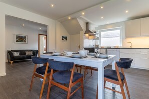 Dining - Comfortable Holiday Apartment in St. Peter Ording (St. Peter-Ording)
