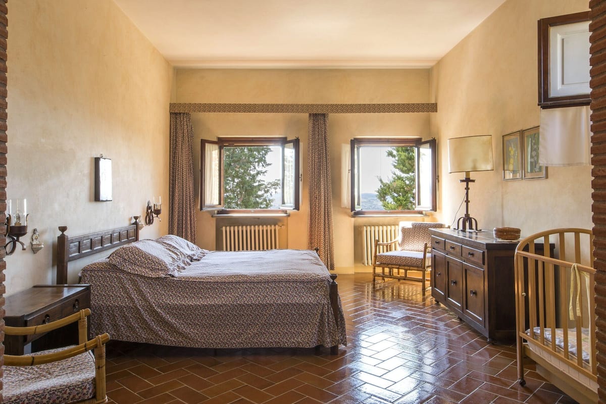 Classic House, 3 Bedrooms | 9 bedrooms, individually furnished, bed sheets