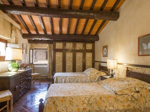9 bedrooms, individually furnished, bed sheets