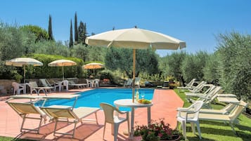 Casa superluxo, 2 quartos | Piscina | Piscina interna, piscina externa