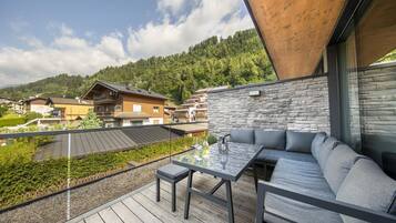 Elite-Apartment, 3 Schlafzimmer | Balkon