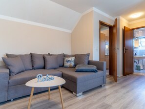 Classic Apartment, 2 Bedrooms | Living room - Comfortable Holiday Apartment in St. Peter Ording (St. Peter-Ording)