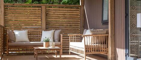 Elite Cottage, 3 Bedrooms | Balcony