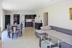 Living room - Terraced House With Pool and Sauna, Sieciemin (gmina Sianów)