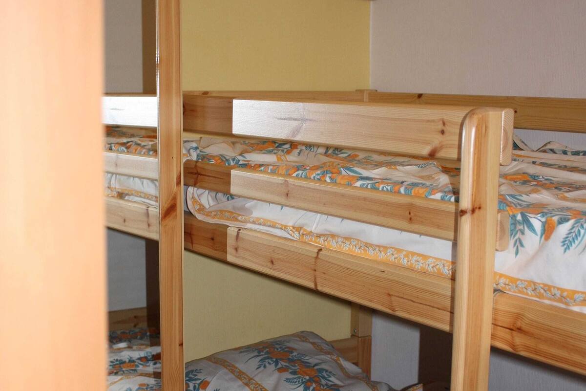 Elite Apartment, 3 Bedrooms | 40 bedrooms, individually furnished, iron/ironing board