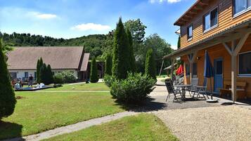 Classic House, 4 Bedrooms | Balcony