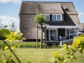 Superior Villa, 3 Bedrooms | Exterior - Luxury Villa With Sauna and Jacuzzi at the Lake (Delfstrahuizen)