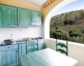 Classic Apartment, 1 Bedroom | Dining - Apartment in Sos Alinos (Orosei)