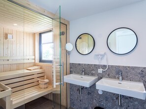 Vila Klasik, 3 kamar tidur | Kamar mandi | Bathtub dan pengering rambut