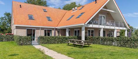 Appartement Classique, plusieurs chambres | Extérieur