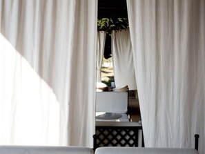 ดีลักซ์อพาร์ทเมนท์, 2 ห้องนอน | ระเบียง