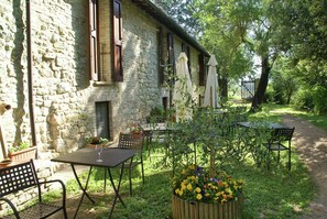 Appartement Classique, 2 chambres | Jardin