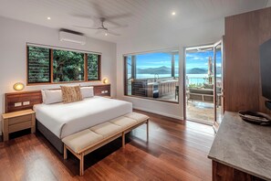 7 bedrooms, WiFi, bed sheets