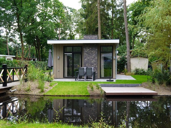 Exterior - Modern House With Dishwasher, in a Nature Reserve (Hoenderloo)