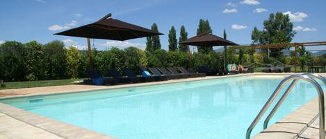 Classic House, 3 Bedrooms | Pool