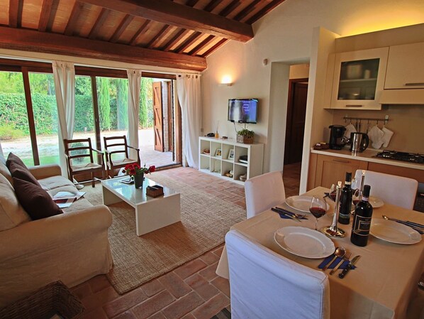 Classic House, 3 Bedrooms | Living room | DVD player - Modern Holiday Home in Foligno - Loc. With Pool (Foligno)