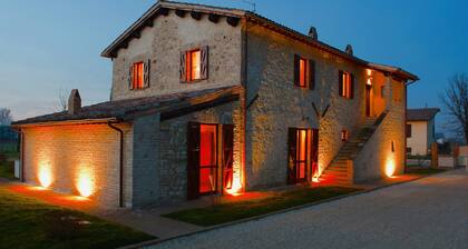 Modern Holiday Home in Foligno - Loc. With Pool