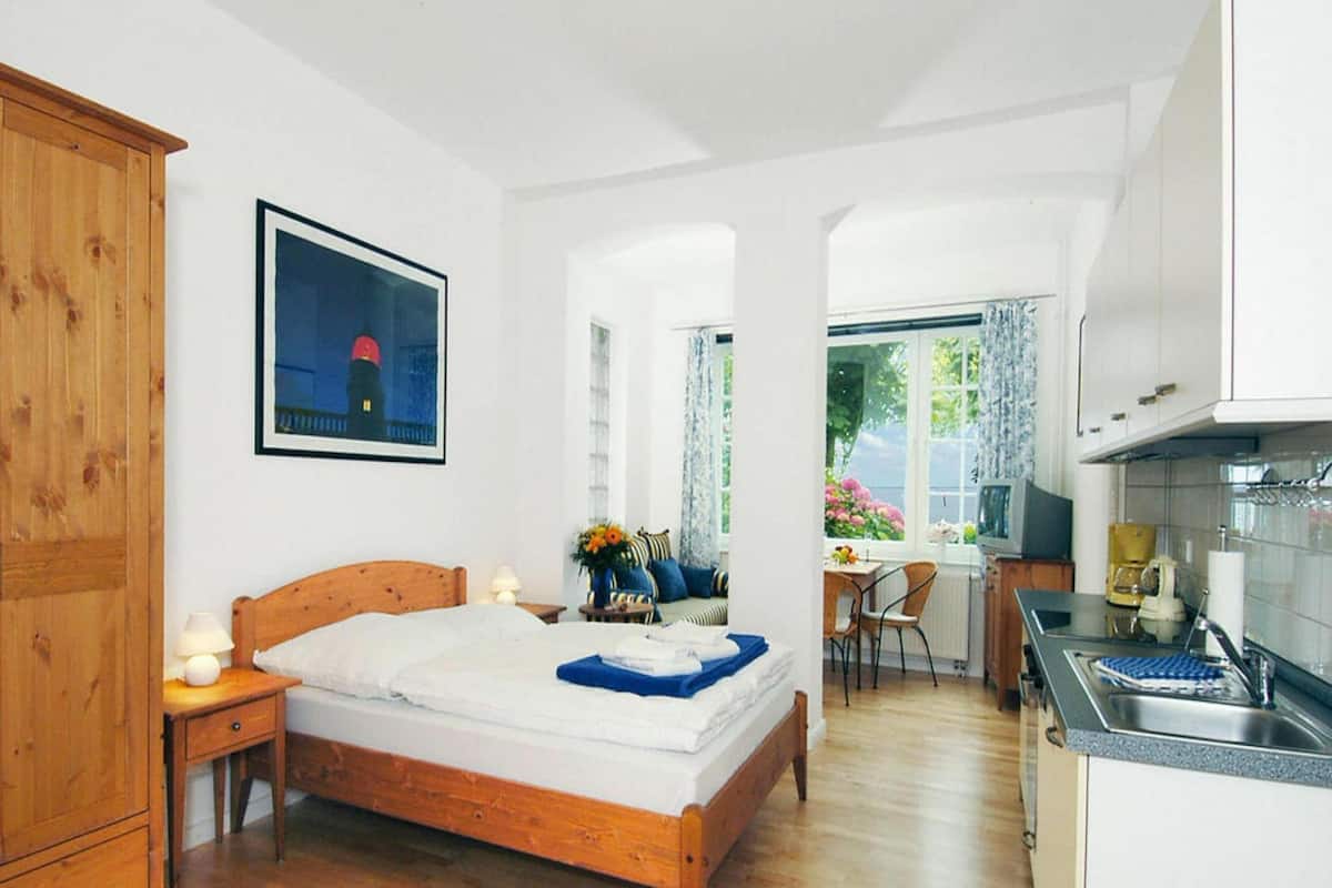9 bedrooms