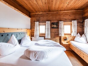 Hus – comfort, 6 soverom | 9 soverom, individuelt innredet og sengetøy
