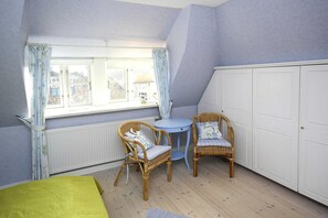 4 bedrooms, individually furnished - Semi-detached Houses, Oldsum auf Fohr (Oldsum)
