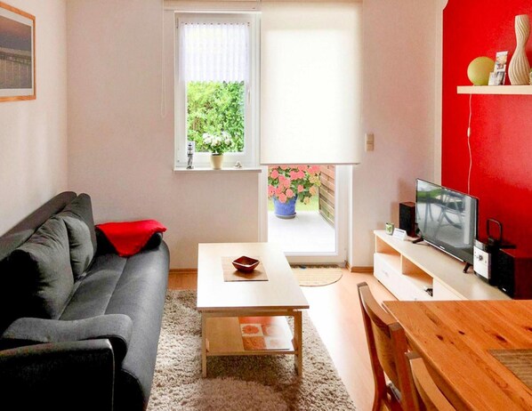 Classic House, 2 Bedrooms | Living room | DVD player
