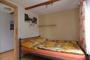 12 bedrooms, individually furnished, iron/ironing board - Cosy Holiday Home in the Harz Region (Herzberg am Harz)