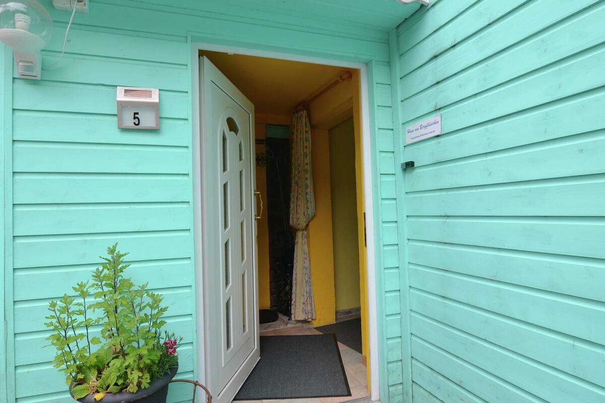 Comfort House, 6 Bedrooms | Reception