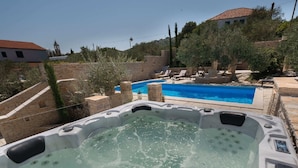 Spa treatment - Luxurious Villa in Murter With Pool (Murter-Kornati)