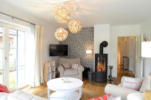 Lyxlägenhet - 4 sovrum | Vardagsrum | Eldstad och dvd-spelare