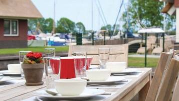 Elite House, 4 Bedrooms | Balcony