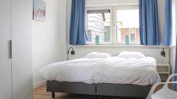 Romantic House, 4 Bedrooms | 38 bedrooms, individually furnished