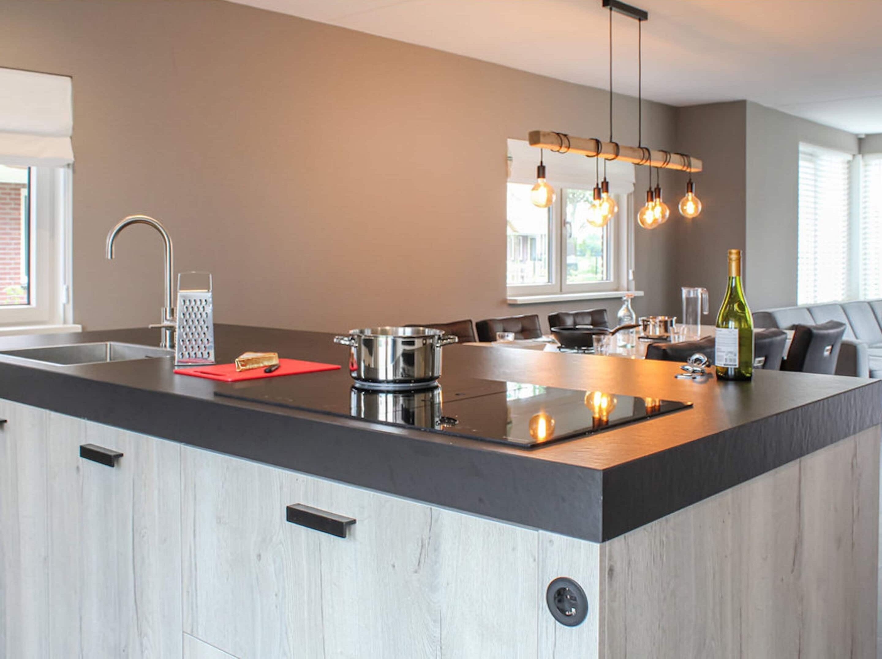 Classic House, 3 Bedrooms | Private kitchen | Fridge, microwave, oven, dishwasher