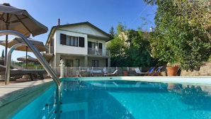 Premium House, 4 Bedrooms | Bahagian luar