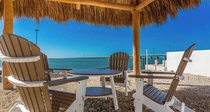 Sea Forever Sunsets On the Ocean all year round 4 bed 3 bath, dock and pool