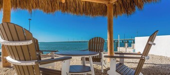 Sea Forever Sunsets On the Ocean all year round 4 bed 3 bath, dock and pool