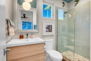 House | Bathroom - Hidden Gem in Palm Springs (Palm Springs)