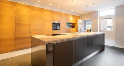 Host Stay Chatsworth Townhouse I